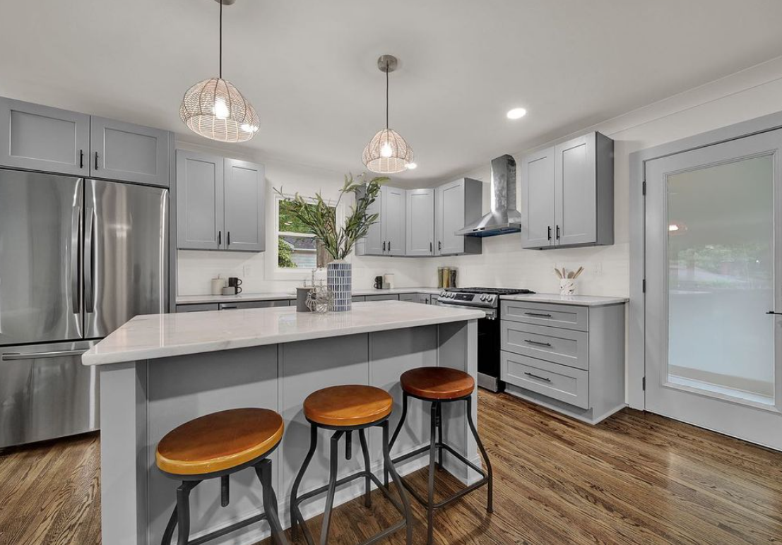 Shaker Cabinets 101: Why Industry Pros Choose L&C Cabinetry in Virginia Beach