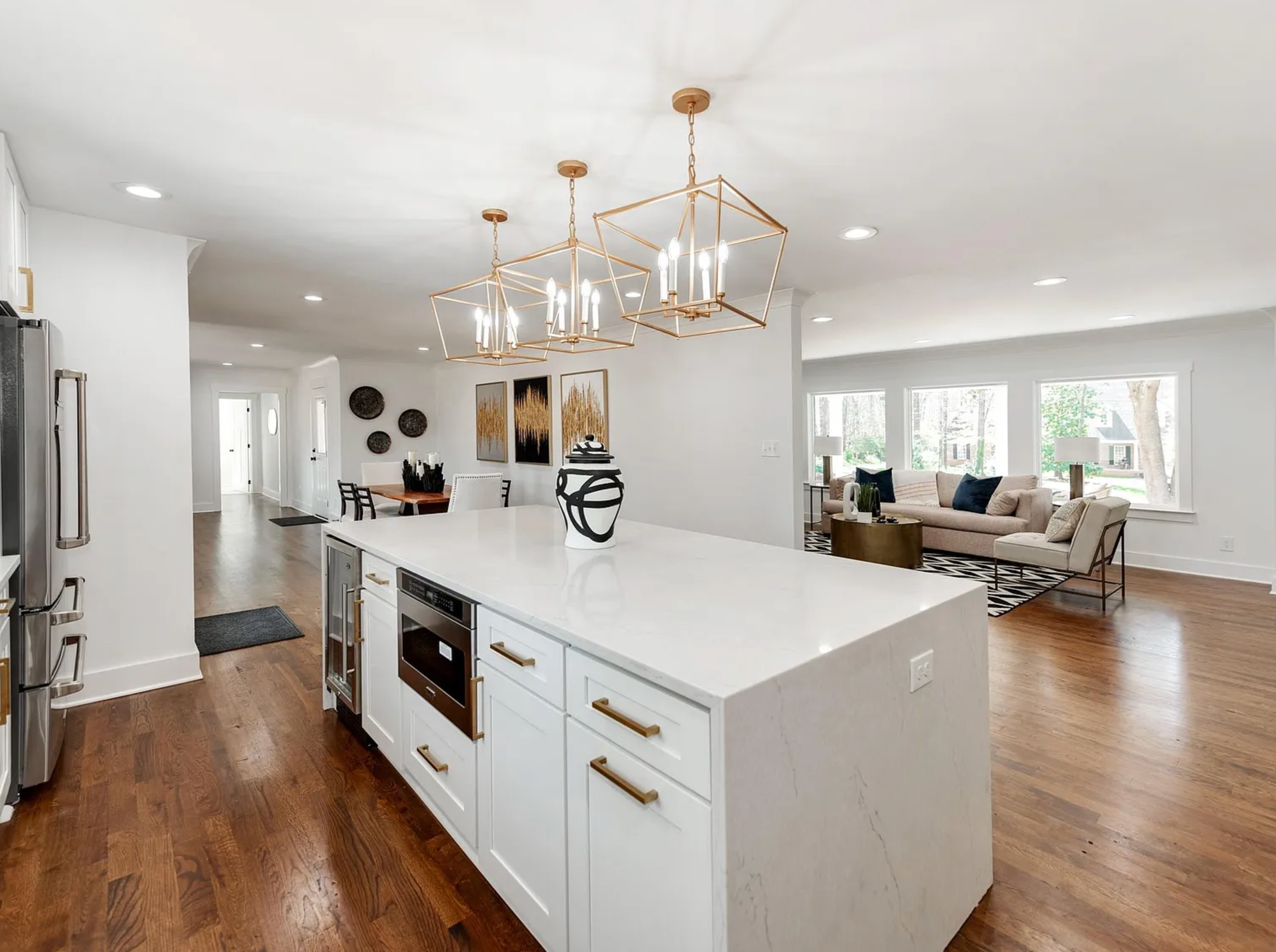 Shaker Cabinets for Hampton Roads Contractors: Why It's the Dominant Spec in Virginia Beach
